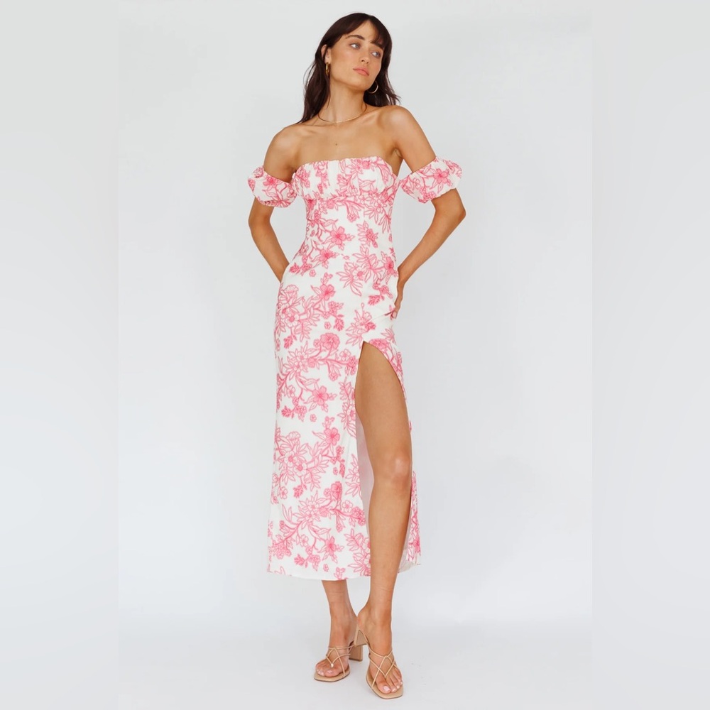 Selfie Leslie Floral Off-Shoulder Pink Dress